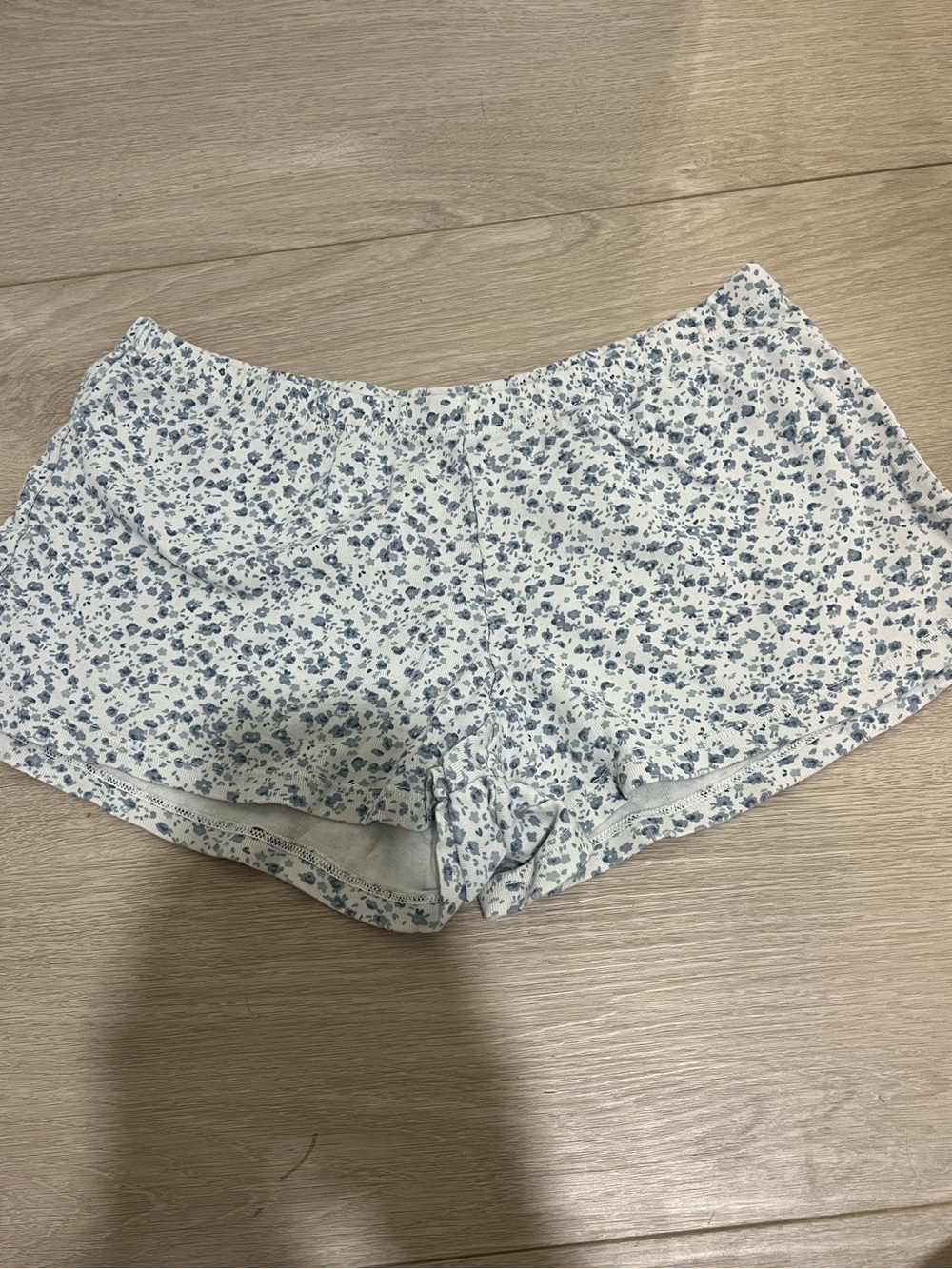 Brandy Melville White and Blue Floral High-Waist Lounge Shorts